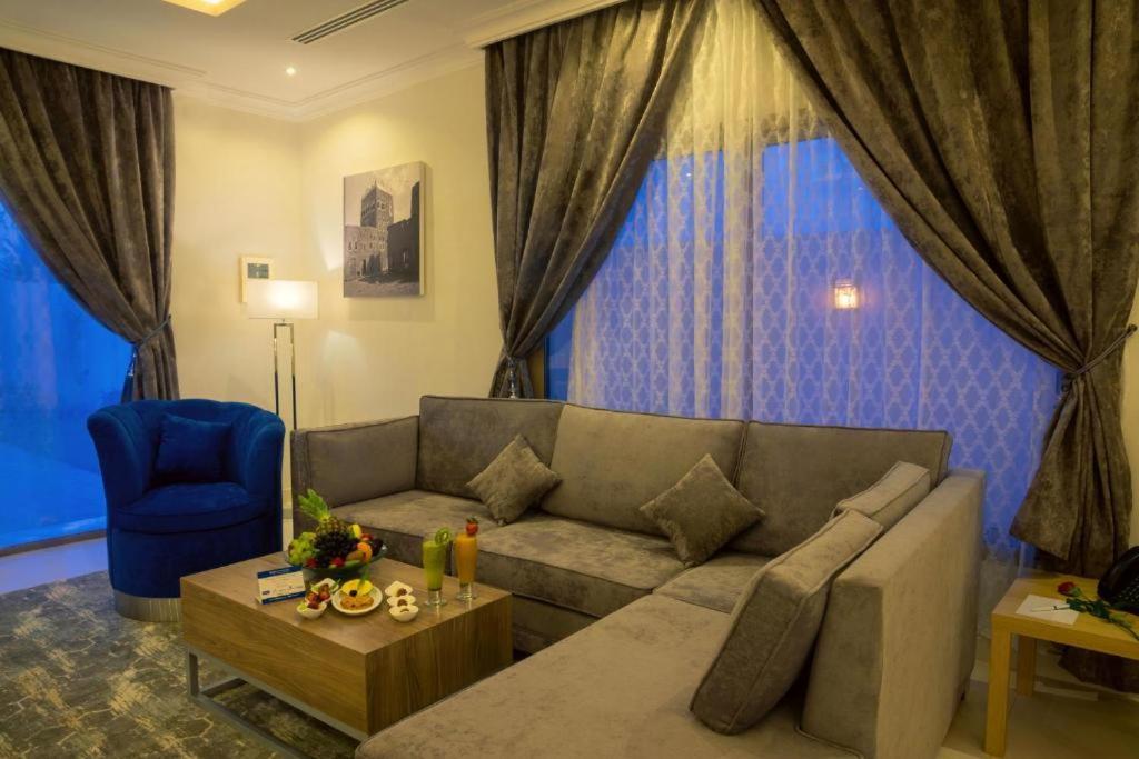Swiss International Hotel Villas Unaizah - Al Qassim Exterior foto